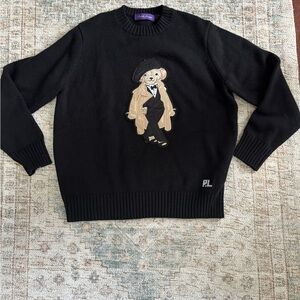 Elegant Black Cashmere/Wool Blend sweater size small with Bear Design never worn